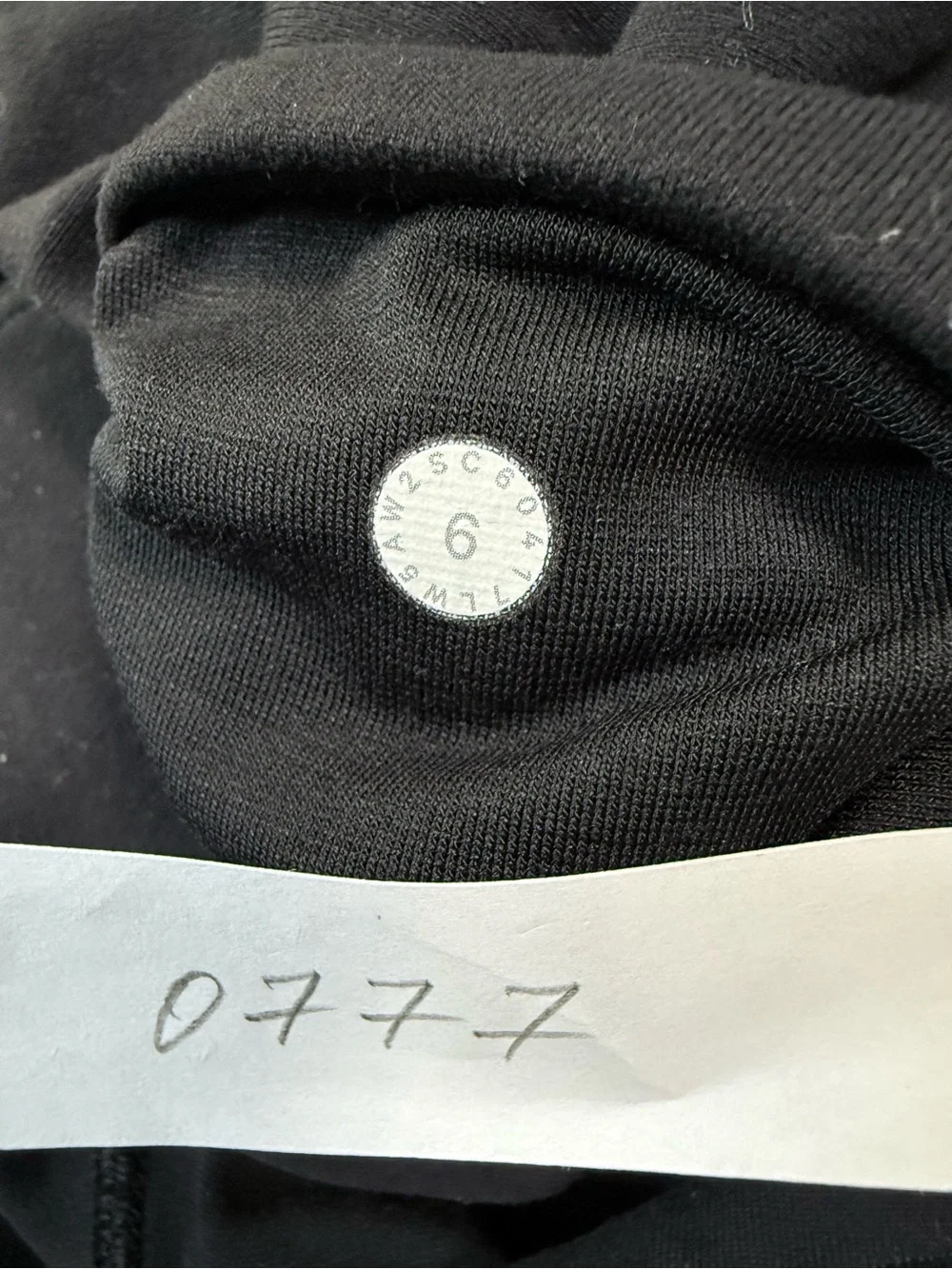 Lululemon Wunder Under Black Leggings Size 6 Mid Rise 28” Inseam
